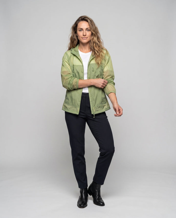 Dam funktionell outdoorjacka med praktisk pocket design