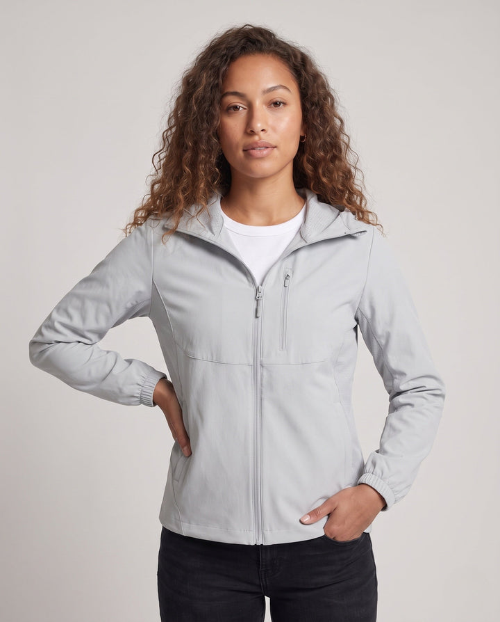 Dam lätt outdoorjacka med praktisk huva design