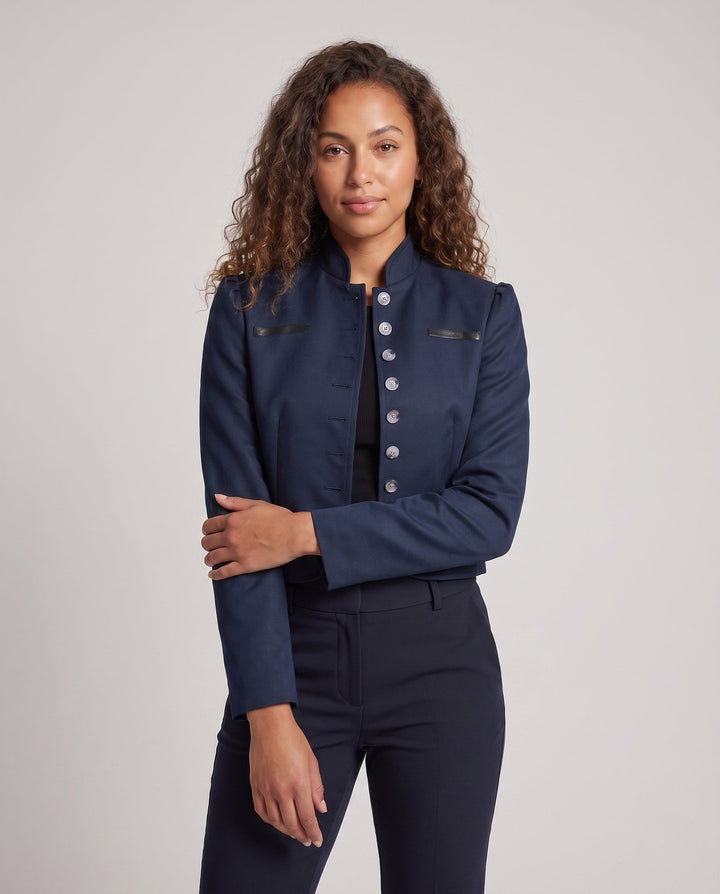 Dam elegant kort jacka med dekorativ knapp detaljer