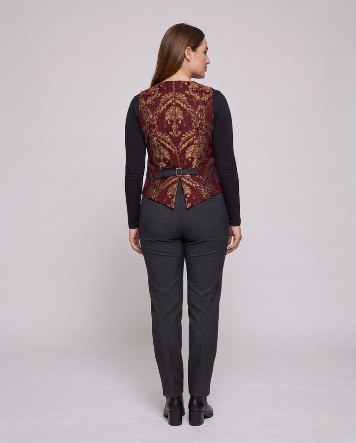 Dam elegant väst med elaborate embellishments och noble knappslå