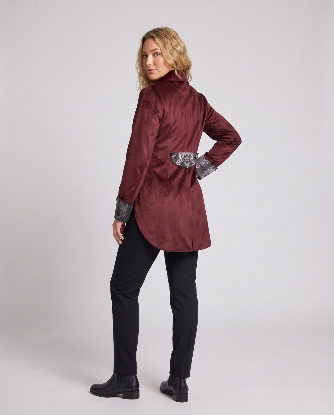 Dam Luxurious avslappnad jacka med elegant detaljer och stilren passform