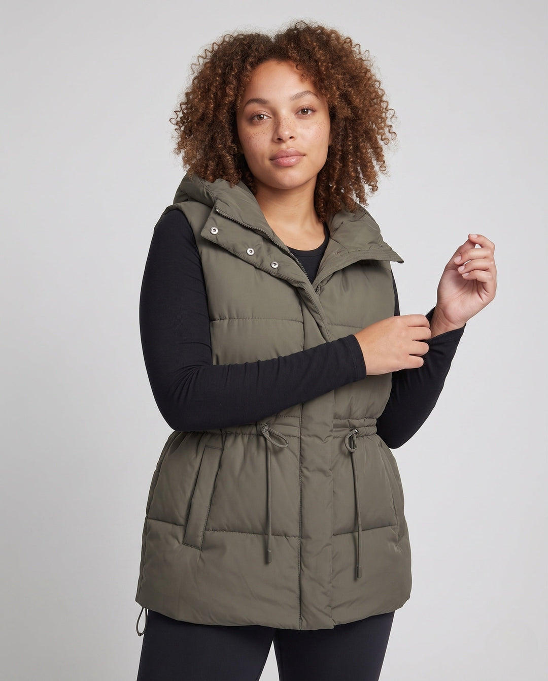 Dam Quiltad med Huva Väst med Waist Drawstring, Vadderad Termisk Filling, och Generous Side Fickor