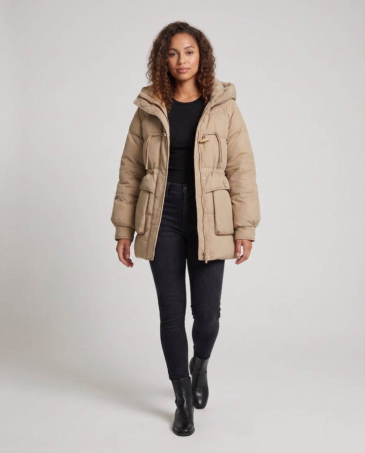 Dam Kort Oversize Vinter Parka med Voluminous Termisk Padding, Hög Stå Krage, och Extra Stora Lock Fickor