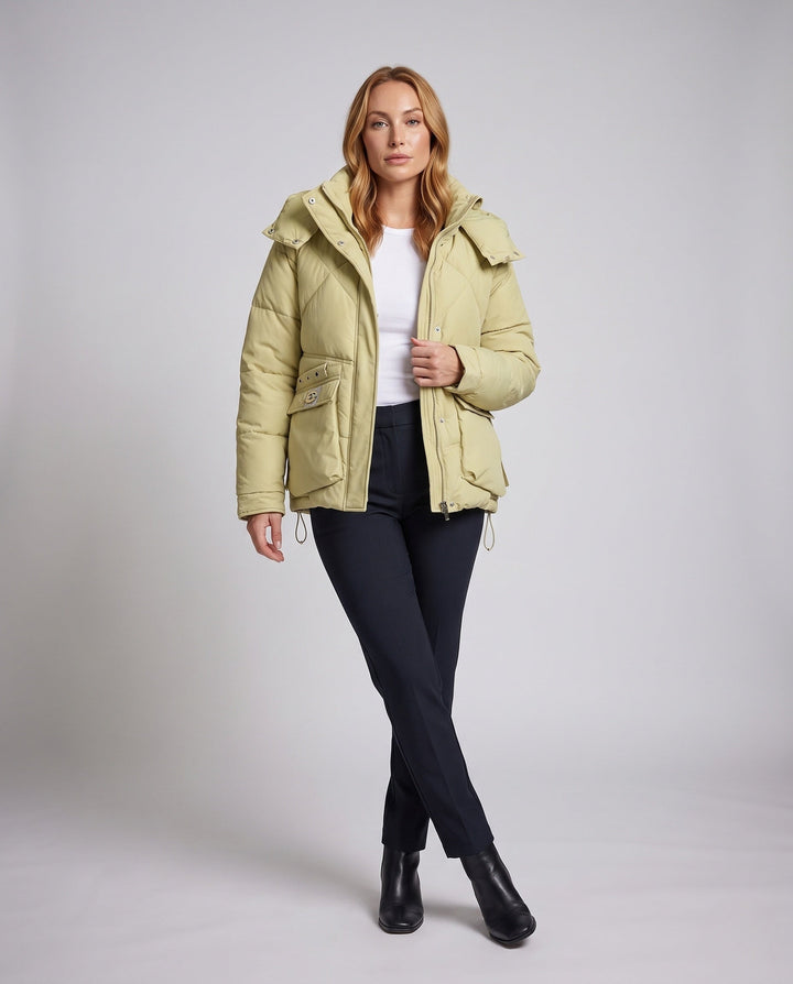 Dam Kort Thermo Parka med Oversize Huva, Lock Fickor, och Side Dragkedja Details