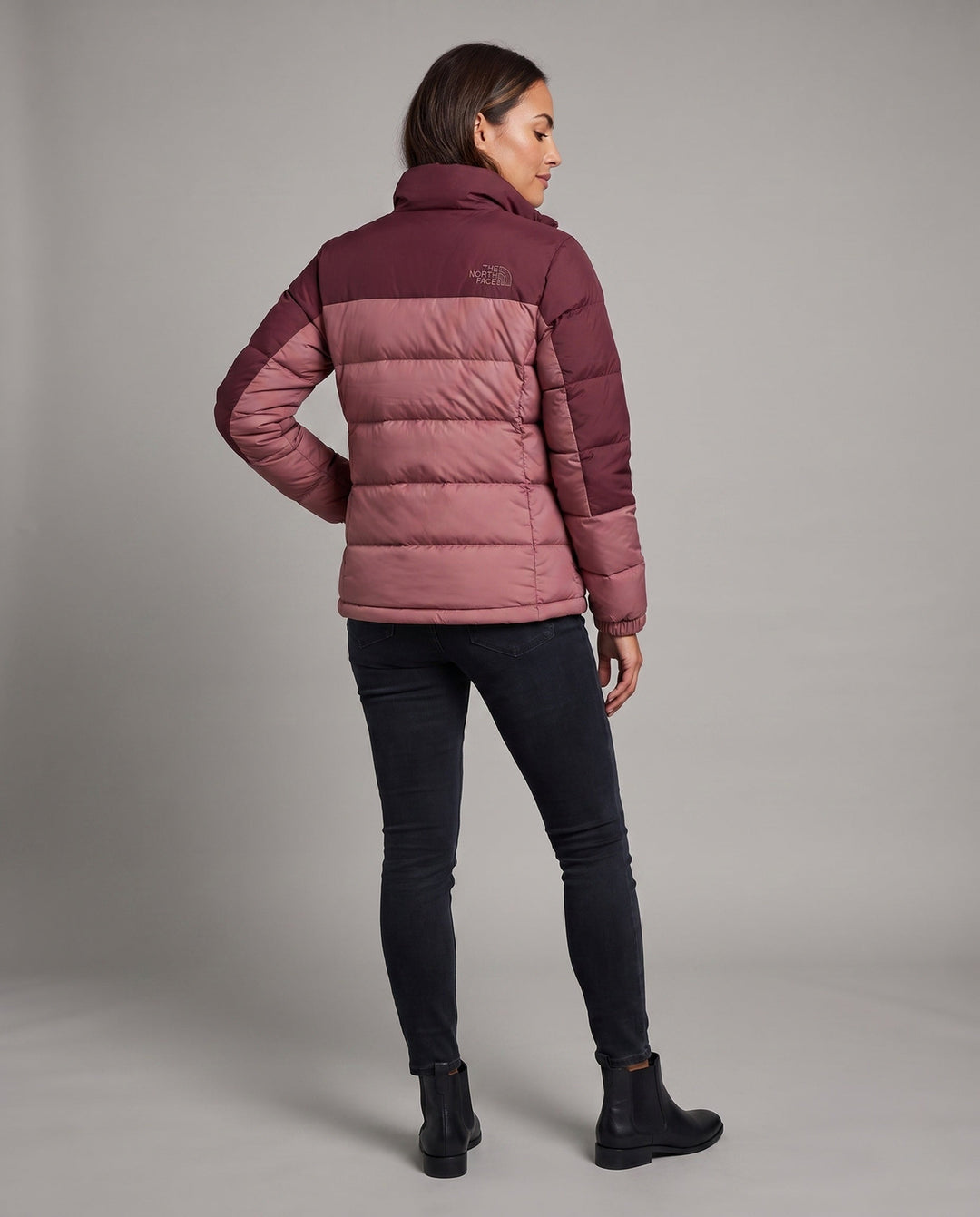 Dam Kort Vadderad Vadderad Jacka med Hög Krage och Contrasting Shoulder Yoke