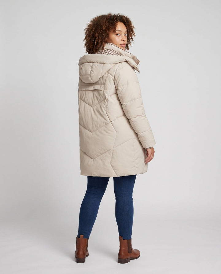 Dam Mid-Length Thermo med Huva Kappa med Asymmetrisk Chevron Quilting och Vindtät Outer Shell