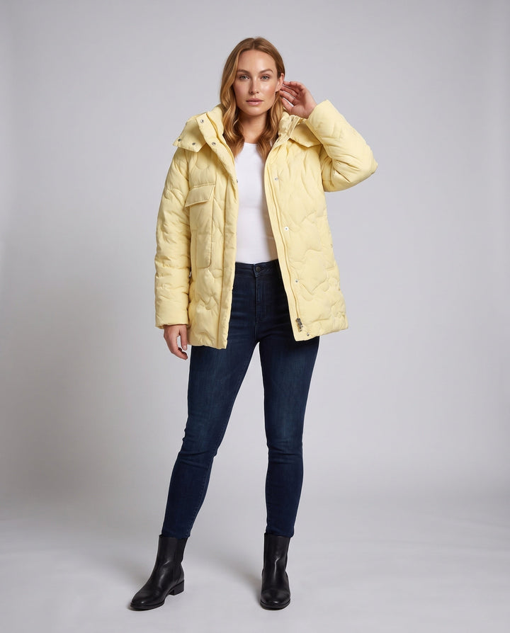 Dam Oversize Quiltad Jacka med Hög Stå Krage och Stora Patch Fickor