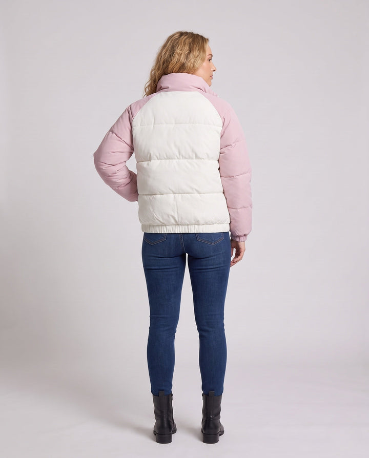 Dam Fashion övergångsjacka med kviltad design