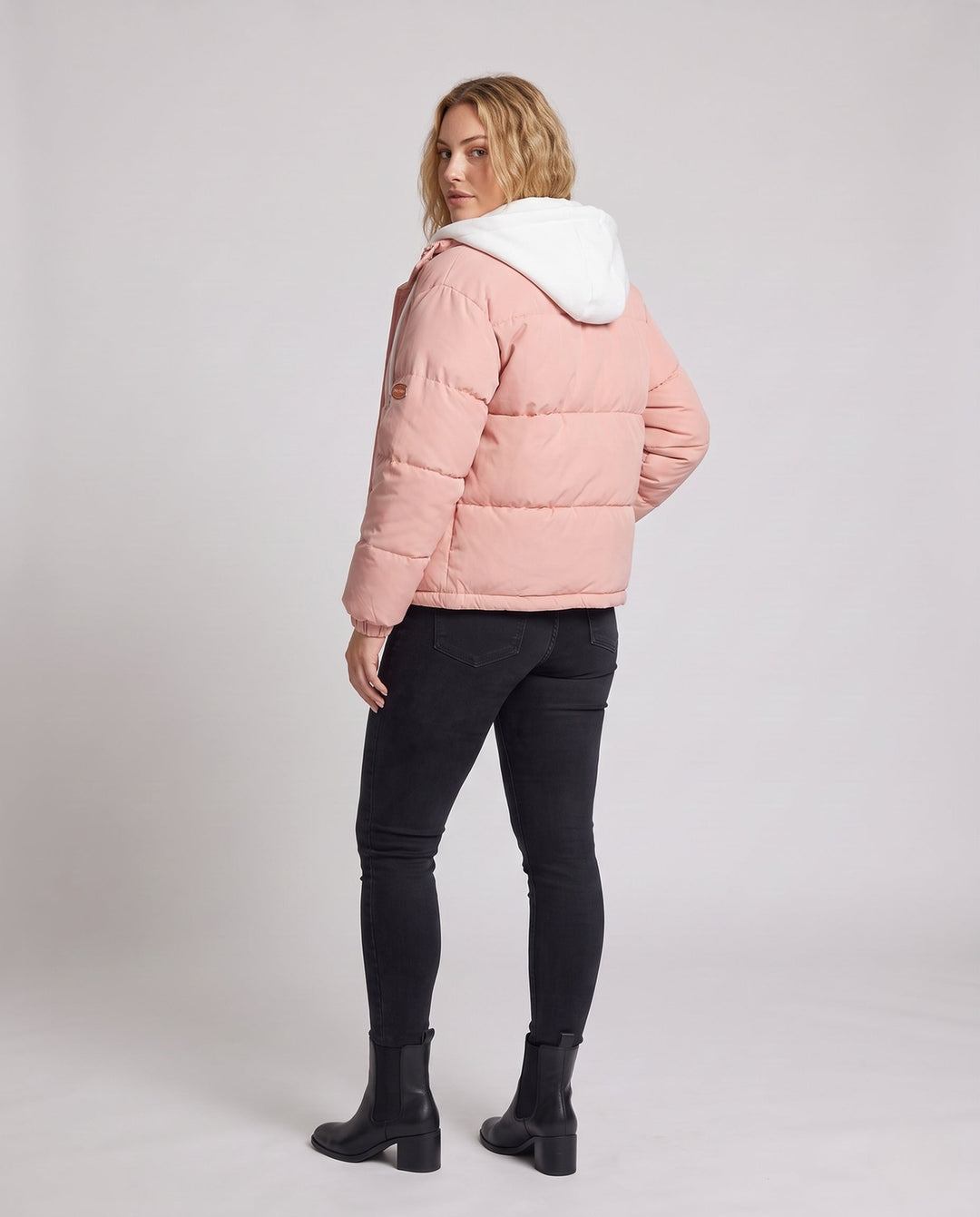 Dam modern kviltad jacka med huva
