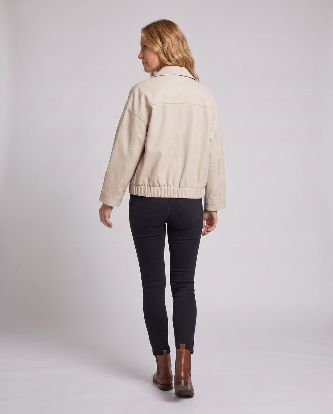 Dam Crop Utility Jacka med Lockfickor och Elastic Waistband