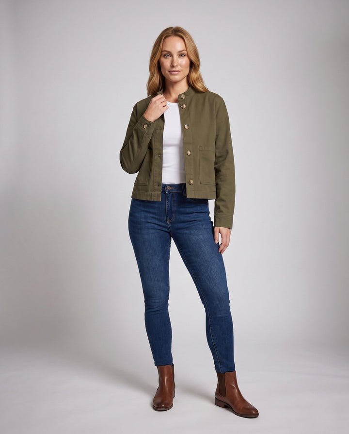 Dam kort Boxy denimjacka med Round Neck och utanpåfickor