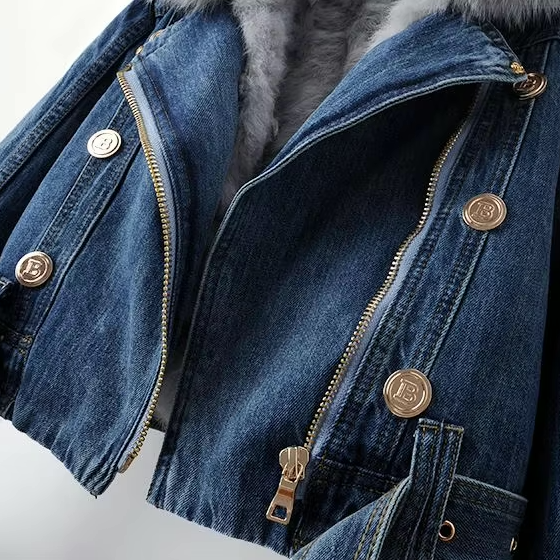 | denimjacka med Fusk Päls Krage