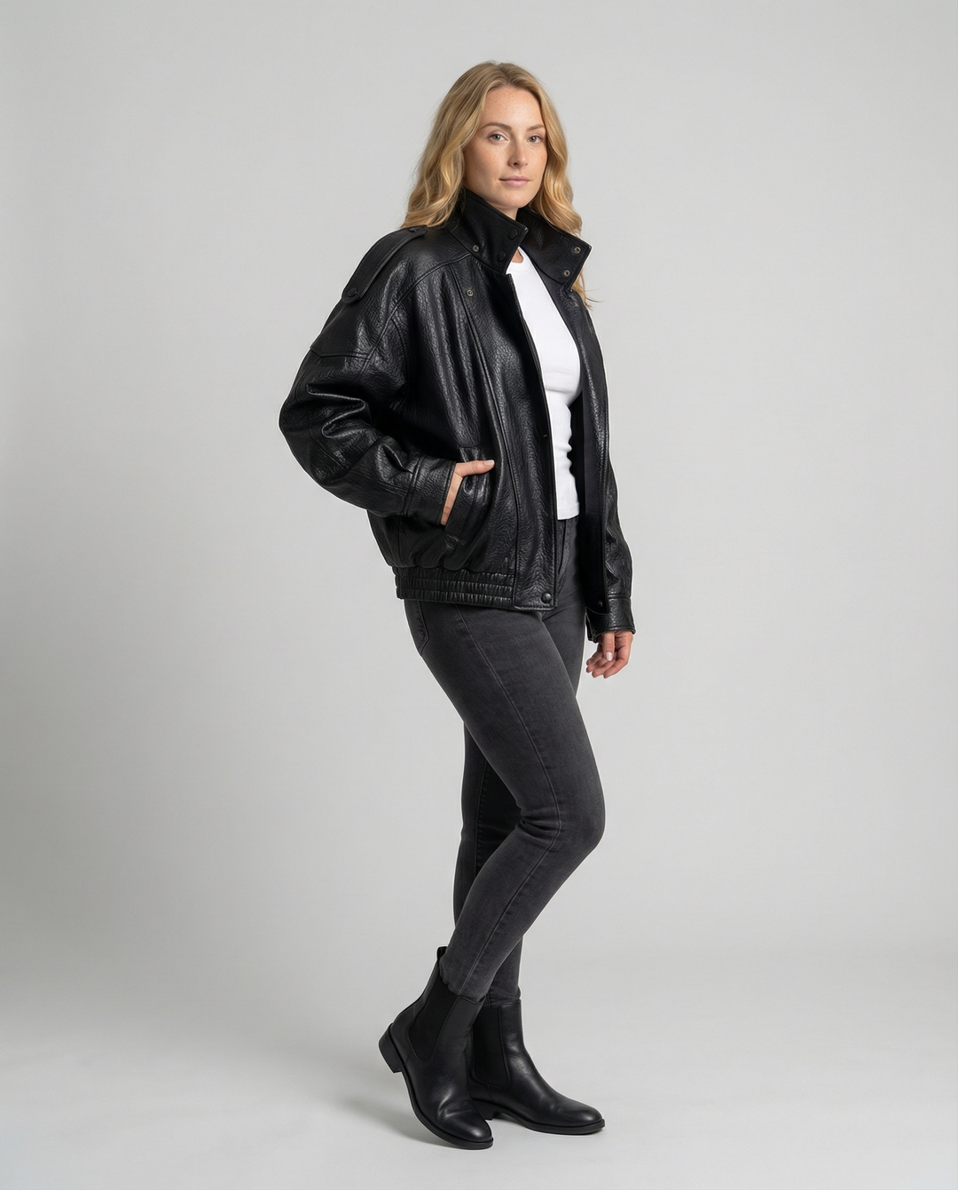 Asymmetrical dam läder jacka