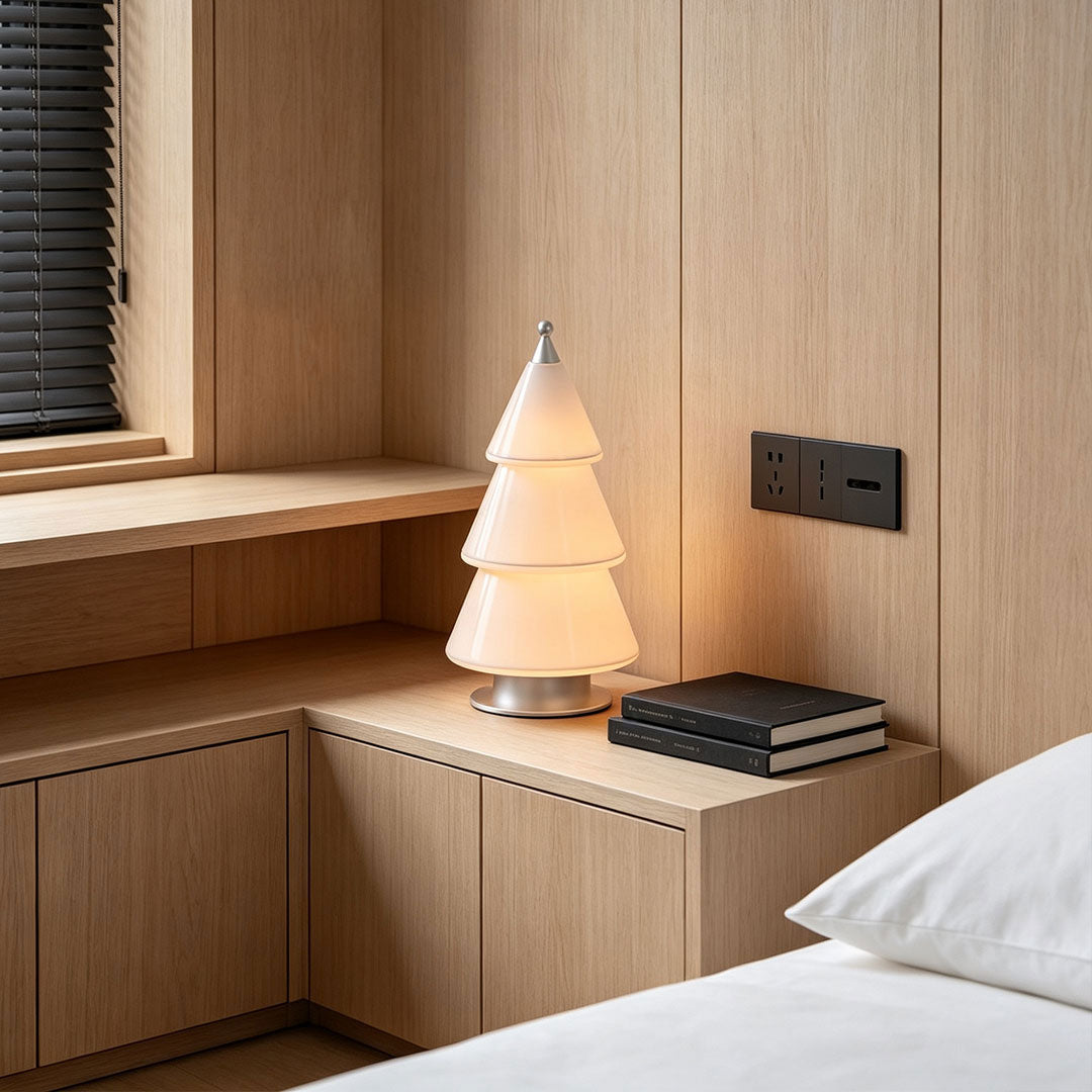 Vit samtida bordslampa Cedar julgran bordslampa