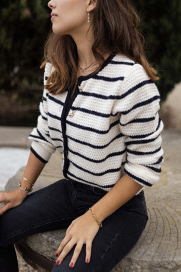 | randig Round Neckline Jacka