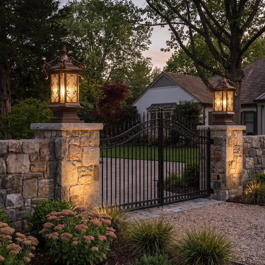Lyktstolpar i europeisk vintage-stil för utomhusbruk