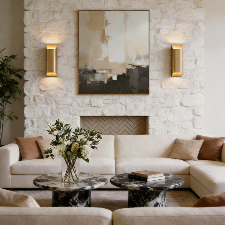 Modern Minimalist Vägglampa i Mässing med Upp- och Nedljus