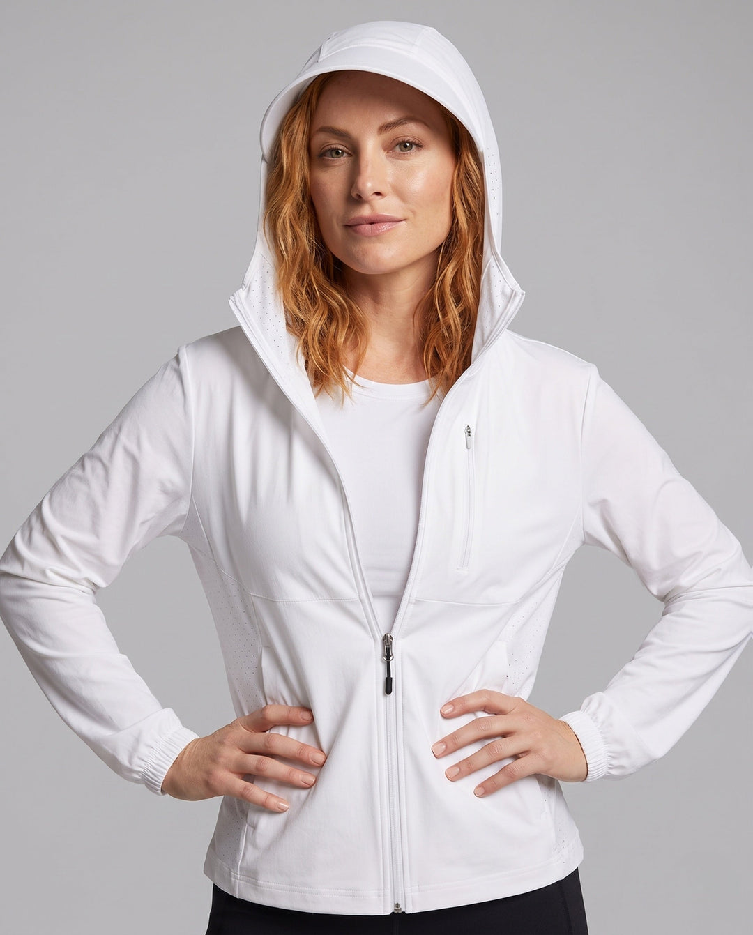 Dam lätt sportjacka med high breathability och innovative huva