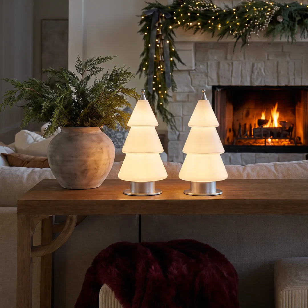 Vit samtida bordslampa Cedar julgran bordslampa